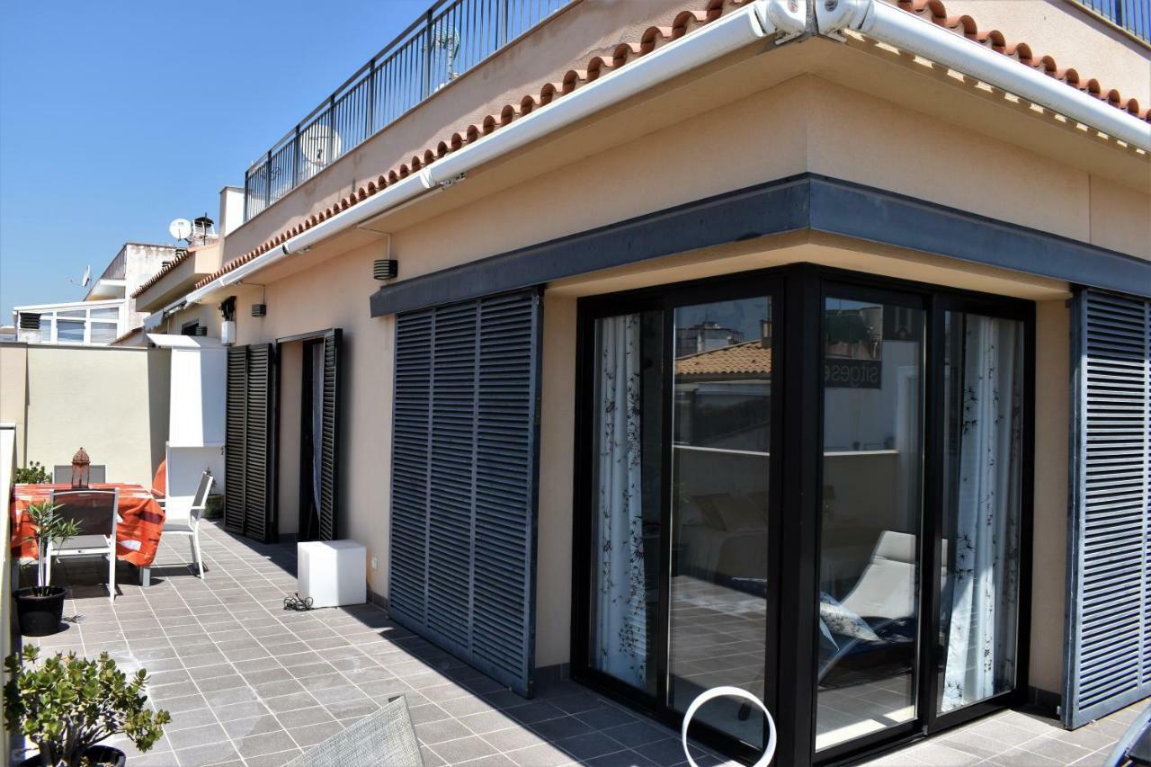Sunset Penthouse Sitges Apartment Bagian luar foto